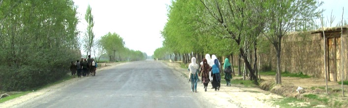 Route vers l'école en Takhar